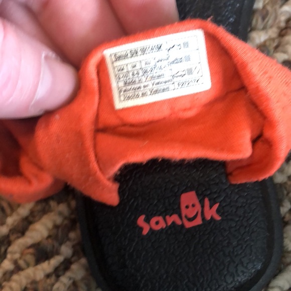 Girls sanuk sandals - Picture 2 of 3